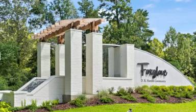Main picture of 33419 Hyacinth St