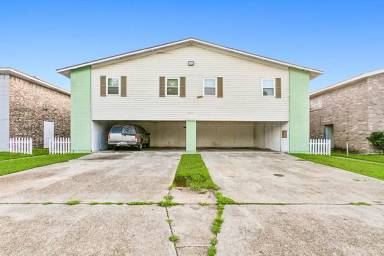 Main picture of 937 W Monterey Ct