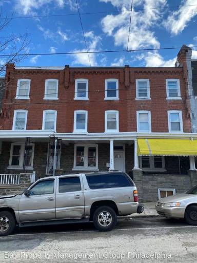 Main picture of 448 E High St