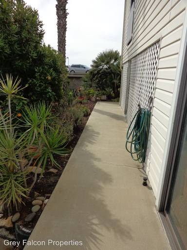 Main picture of 501 San Luis Rey Dr