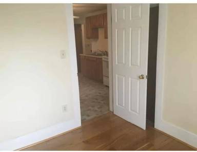Main picture of 60 Merrick St