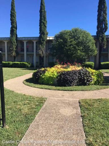 Main picture of 1101 Clayton Ln