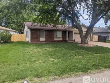 Main picture of 2 Gayle Ct