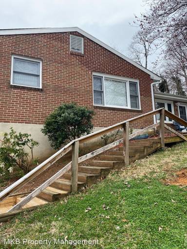 Main picture of 619 Tarpley Ln