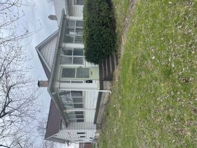 Main picture of 1831 S 4th St