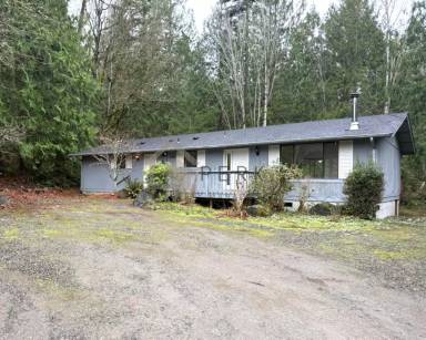 Main picture of 3061 Oak Bay Rd