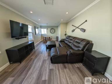Main picture of 411 Birch St