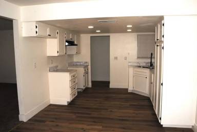 Main picture of 2401 Bernice Ct