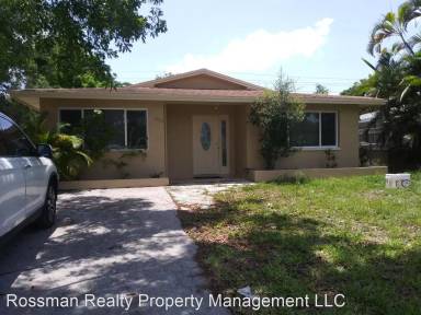 Main picture of 4862 West Dr