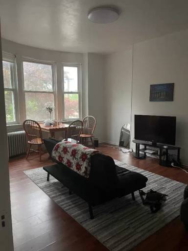 Main picture of 1654 Denniston St