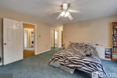 Main picture of 7300 Deer Lake Ln