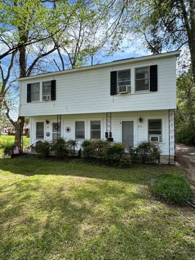 Main picture of 817 Boulevard St