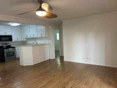 Main picture of 293 Sunset Dr