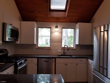 Main picture of 2149 Massachusetts Ave