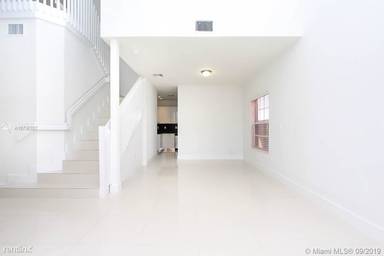 Main picture of 15620 SW 10th Ln