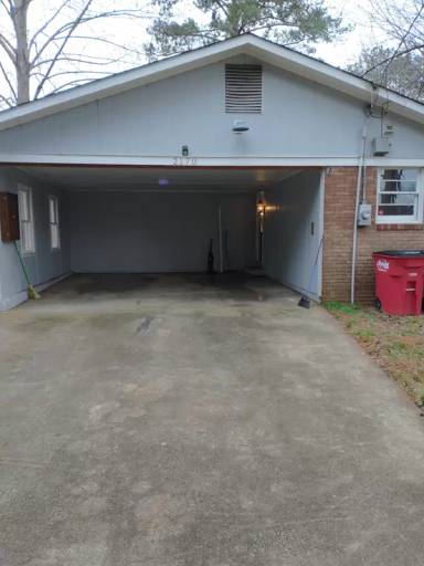 Main picture of 2170 Lyn Dr