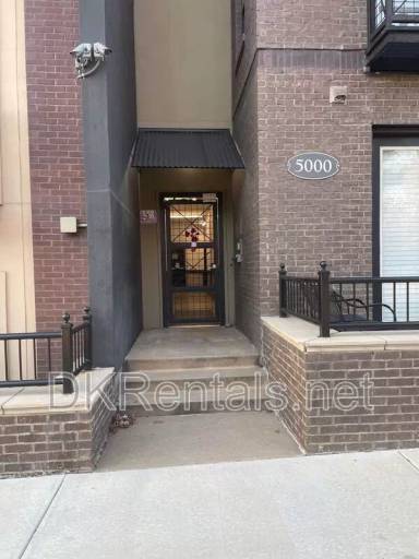 Main picture of Lofts at 5300