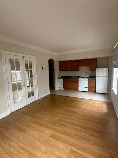 Main picture of Elmgate Manor Apartments
