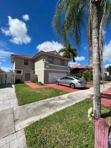 Main picture of 6124 SW 149th Ave
