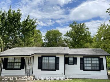 Main picture of 2411 Montopolis Dr