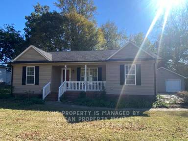 Main picture of 735 Kluttz St