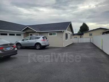 Main picture of 124 SW Jenn Way