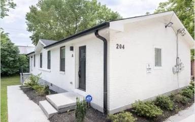 Main picture of 204 Prince Ave