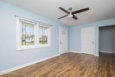 Main picture of 713 Richardson St