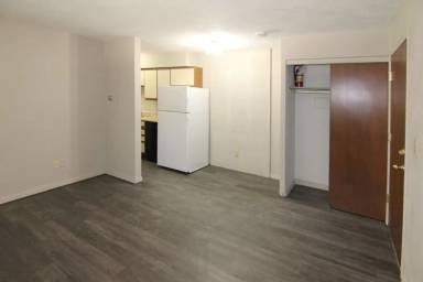 Main picture of 914 20th Avenue Pl