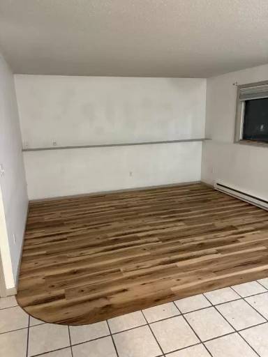 Main picture of 190 Glenwood Dr