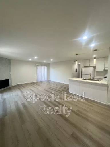 Main picture of 7038 Vesper Ave