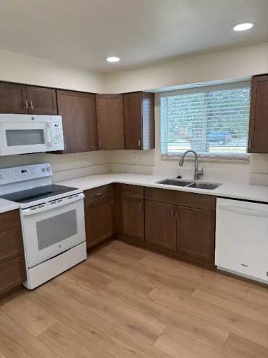Main picture of 5868 Newcombe Ct