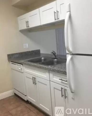 Main picture of 465 SW 86th Ave