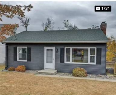 Main picture of 744 Carroll Dr SE