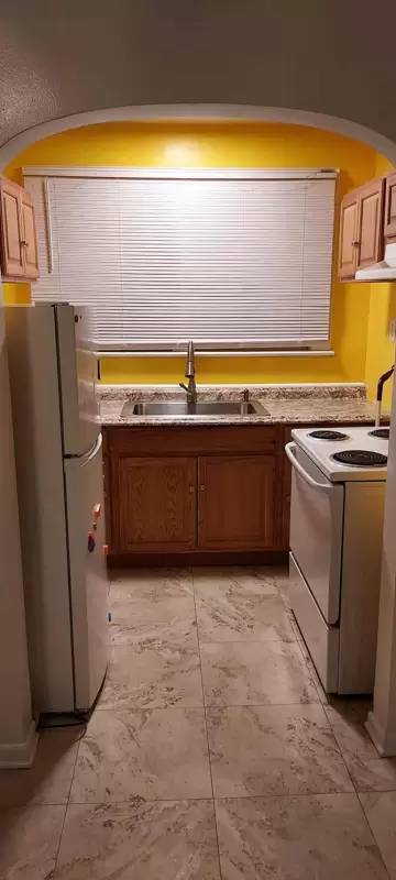 Main picture of 13 Catlin Ave