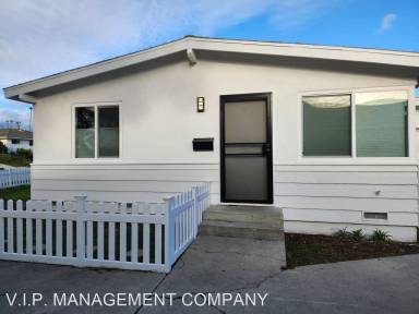 Main picture of 1500 Mariner Dr