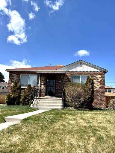Main picture of 2625 N Jackson St