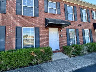 Main picture of 650 N Dixie Ave