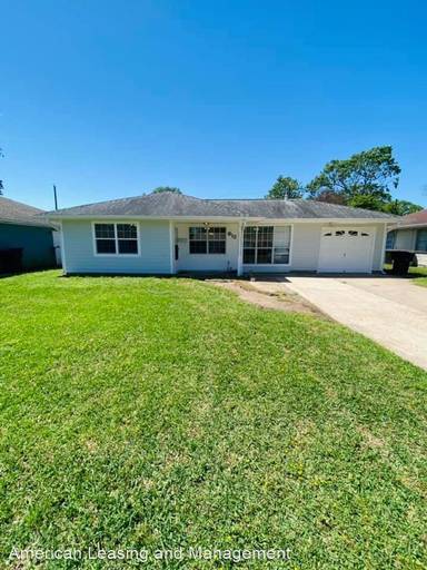 Main picture of 812 S 14th 1/2 St