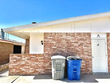 Main picture of 2905 Beachcomber Dr