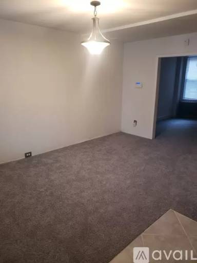 Main picture of 2405 Lamotte St