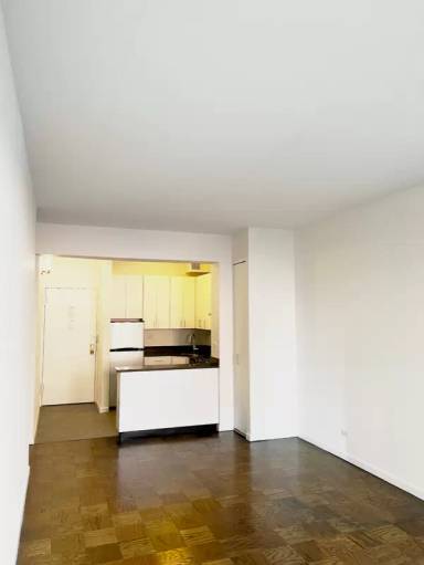 Main picture of 235 West 22nd Street