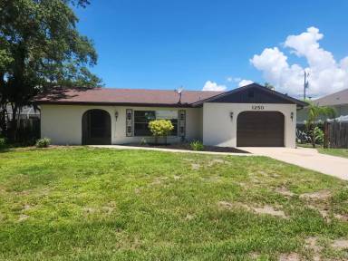 Main picture of 1250 Horizon Rd