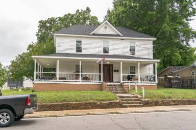 Main picture of 1710 Lomond St