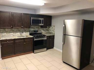 Main picture of 4900 Pine St