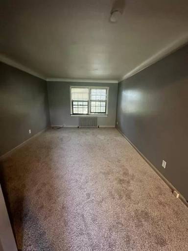 Main picture of 19351 Lake Shore Blvd