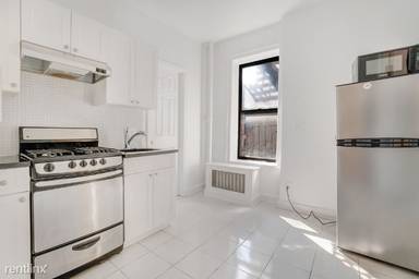 Main picture of 1427 York Ave