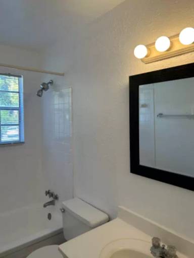 Main picture of 463 Medlock Rd