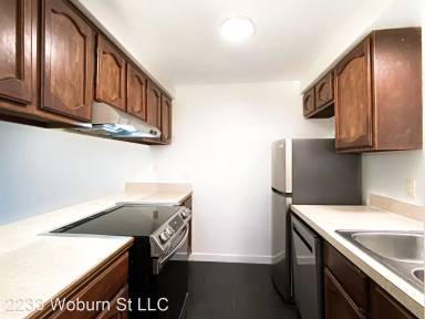 Main picture of 2239 Woburn St