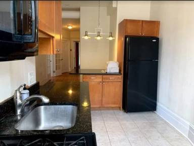 Main picture of 136 Dwight St